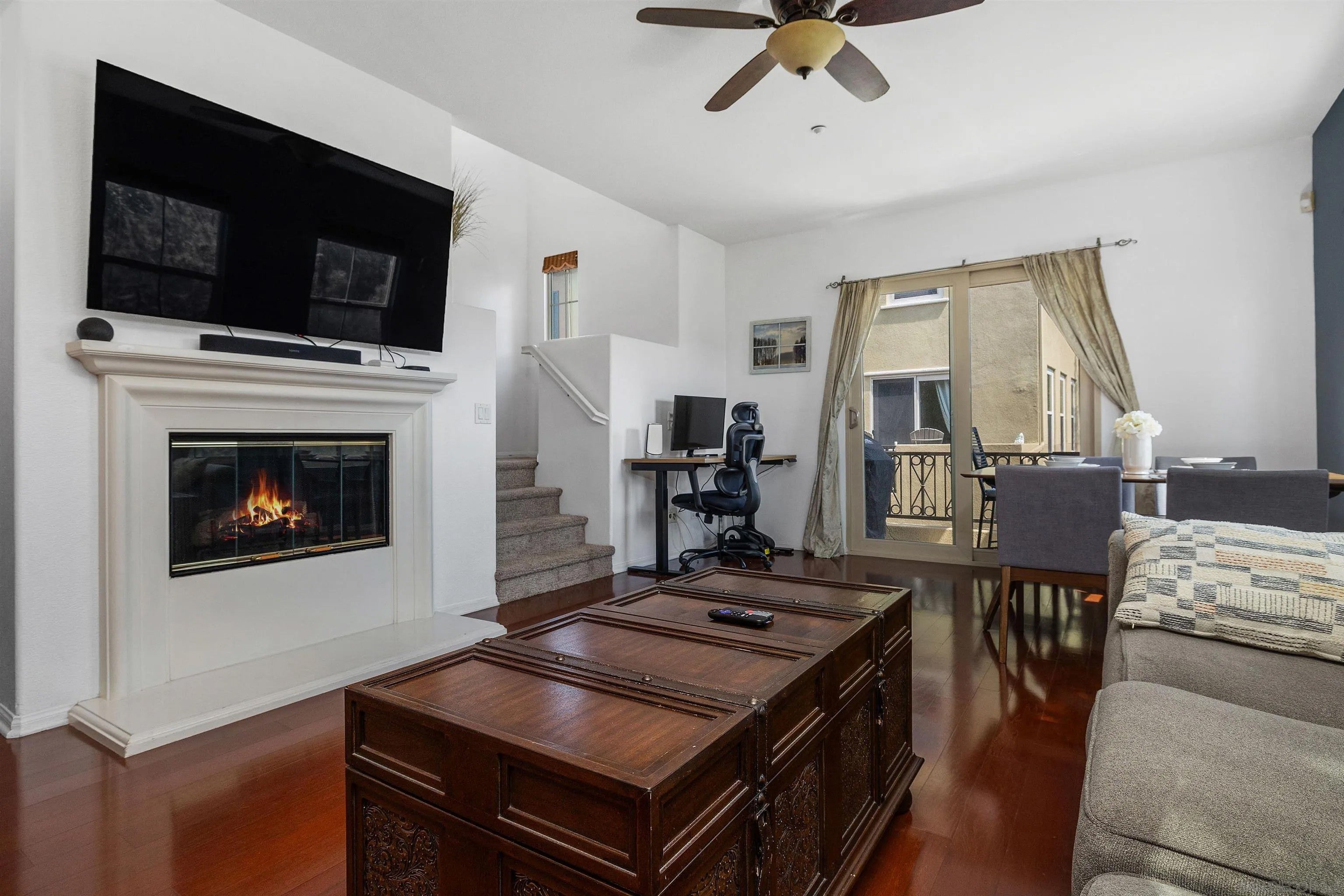 2674 Escala Circle