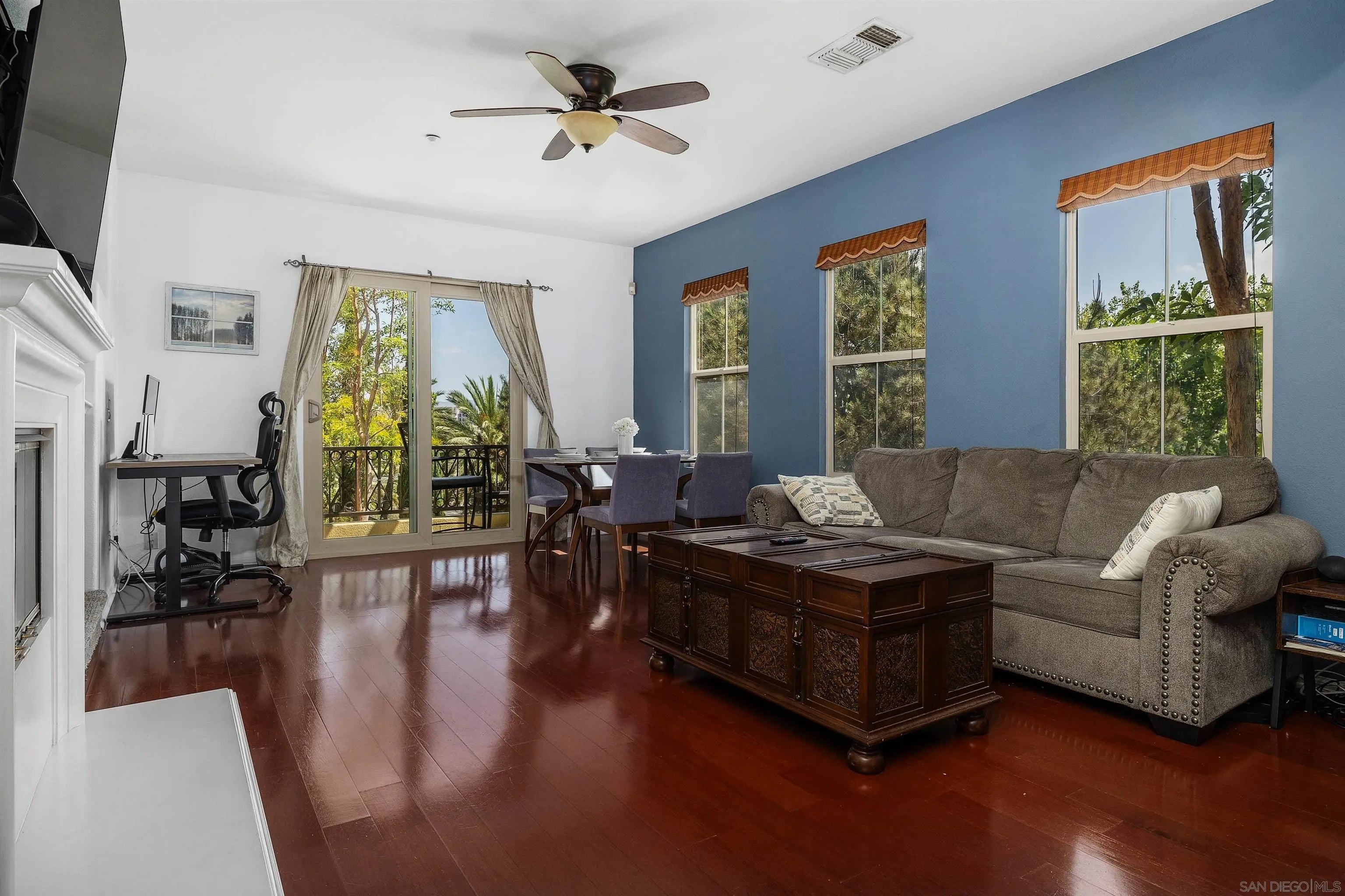 2674 Escala Circle