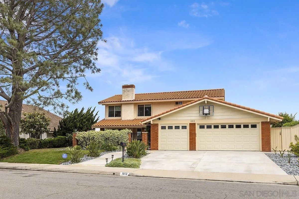 1012 Santa Florencia