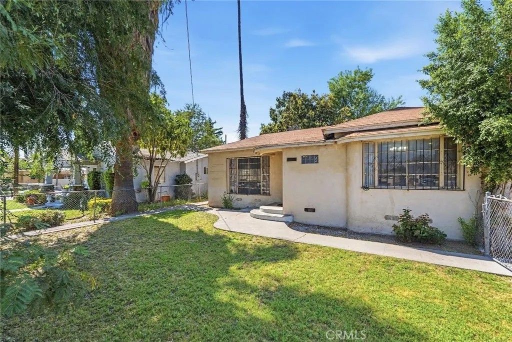 Photo of 1168 N G St, San Bernardino, CA 92410 (MLS # IV26064153)