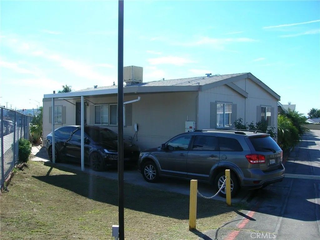 Photo of 19850 E Arrow Hwy #E 2, Covina, CA 91724 (MLS # MB26011962)