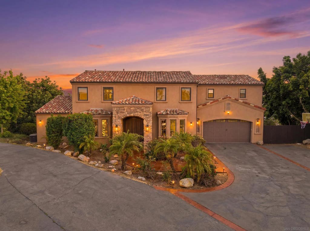 Photo of 15223 Skyridge RD, Poway, CA 92064 (MLS # 260013554)