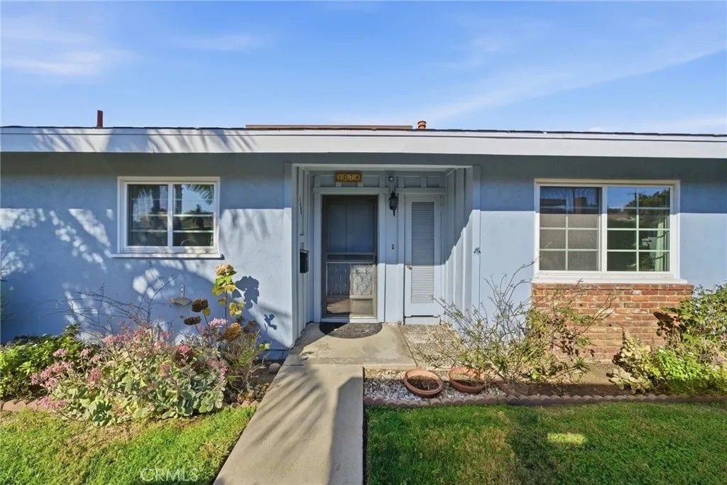 Photo of 1076 Mitchell Avenue, Tustin, CA 92780 (MLS # PW26007404)