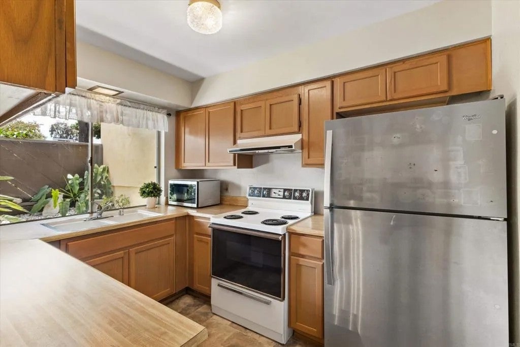 7954 Mission Center Court C