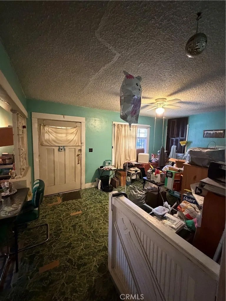 1331 W 92nd