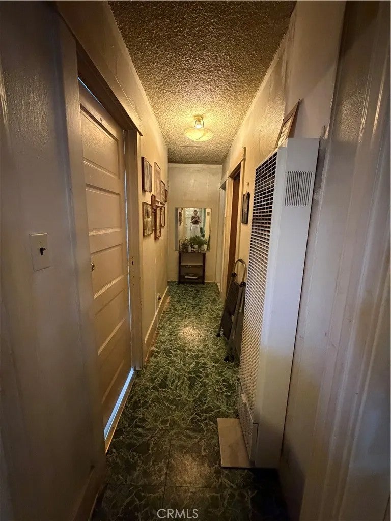 1331 W 92nd