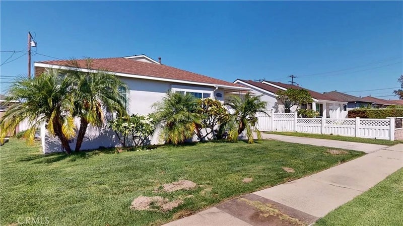 9955 Maplewood