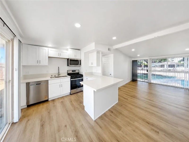 43253 6th East