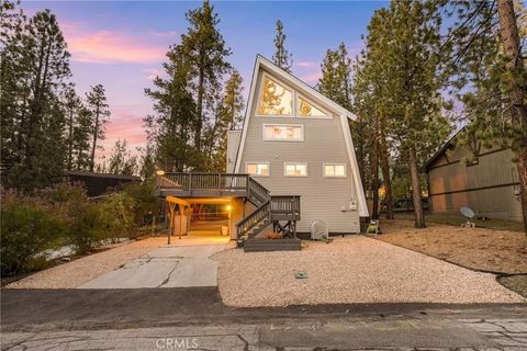 Photo of 42606 Avalon Road, Big Bear Lake, CA 92315 (MLS # CV26102160)
