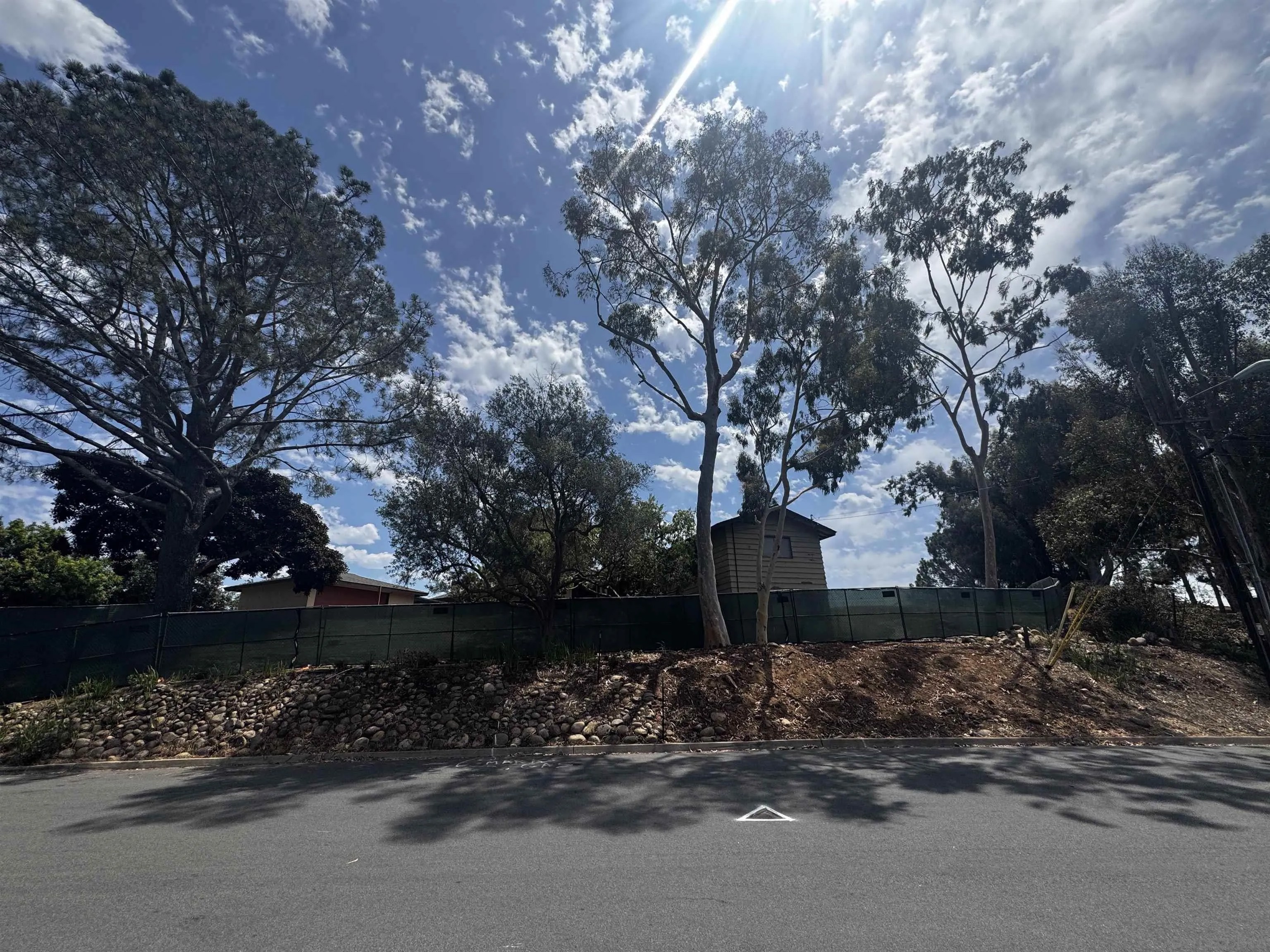 1645 Los Altos Rd