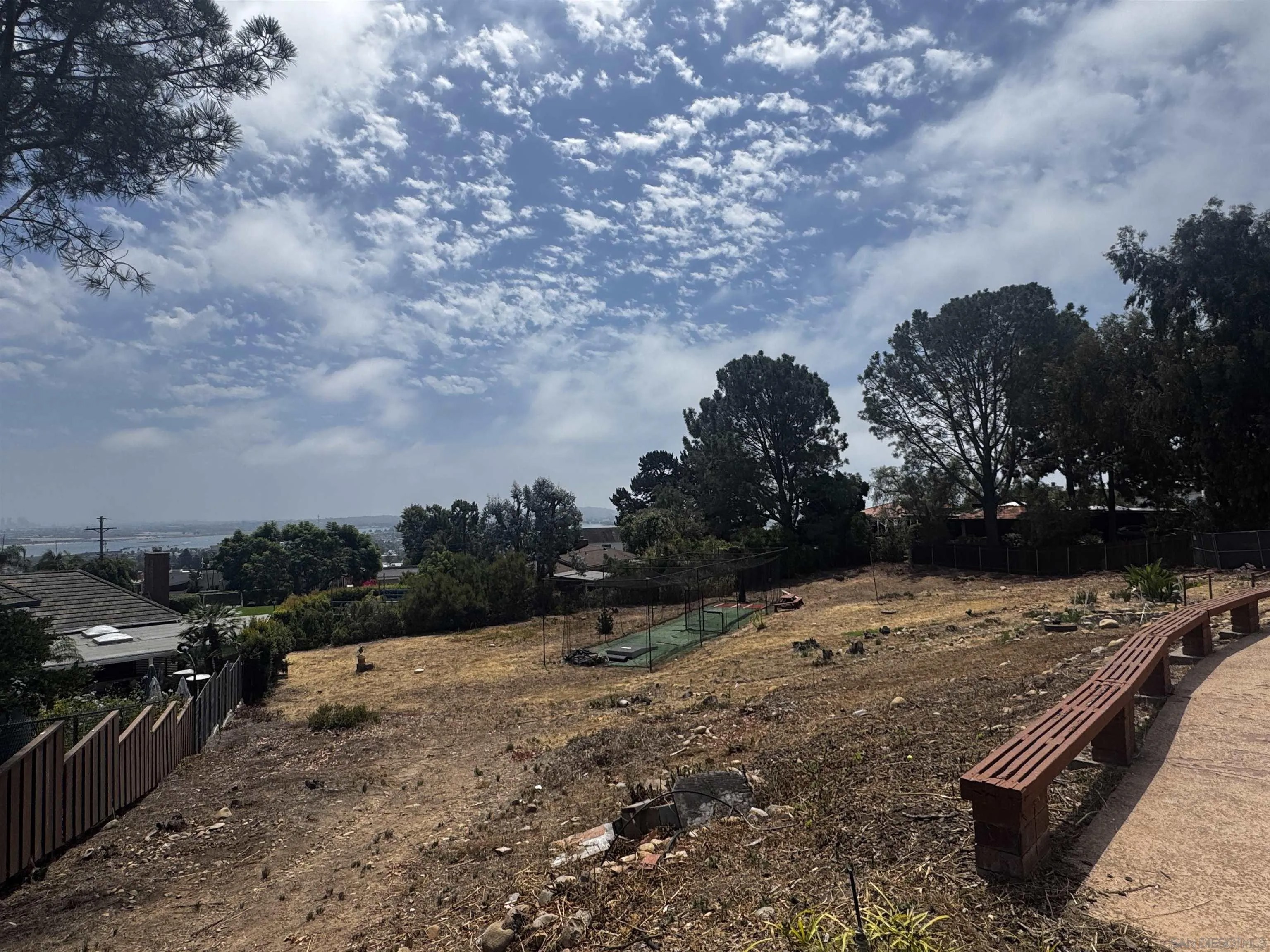1645 Los Altos Rd