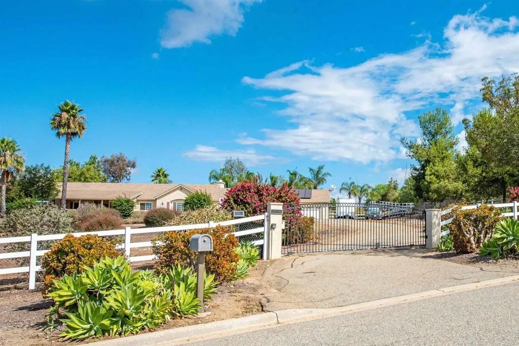 Photo of 30540 Palomar Vista Dr, Valley Center, CA 92082 (MLS # NDP2609158)
