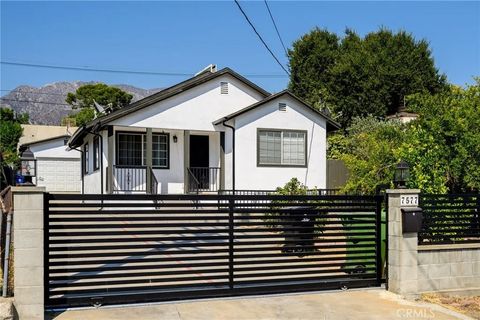 Tiny photo for 7577 Valaho Drive, Tujunga, CA 91042 (MLS # GD25252547)