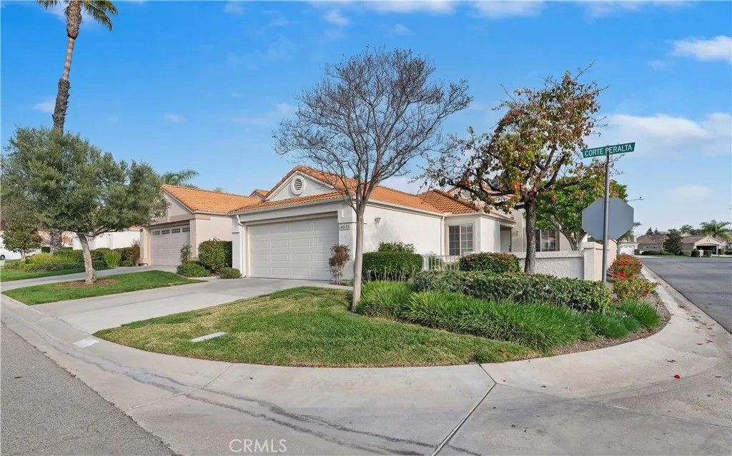 Photo of 40172 Corte Peralta, Murrieta, CA 92562 (MLS # SW26017744)