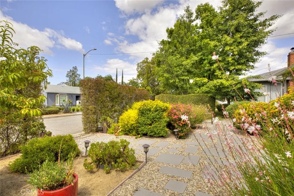 1411 Randall