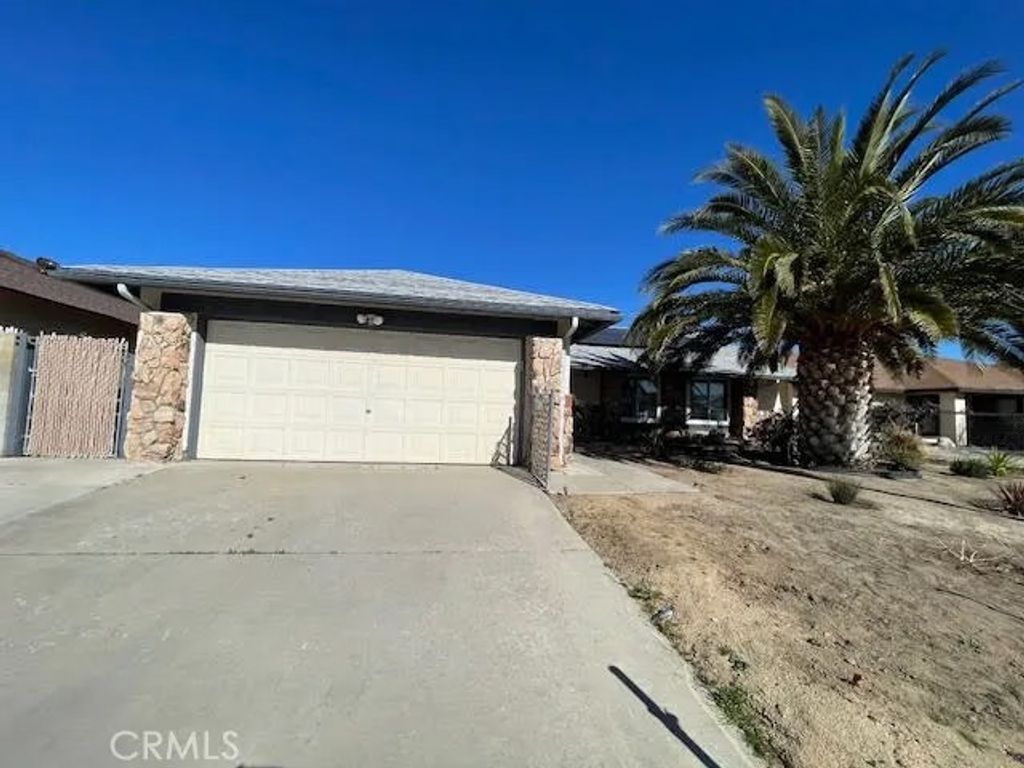 Photo of 3143 Darkwood Ln, Lancaster, CA 93536 (MLS # PW26028887)
