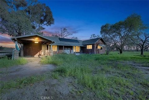 Photo of 9631 Schroeder Road, Live Oak, CA 95953 (MLS # SN26049222)