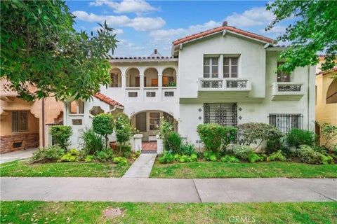 Photo of 1026 S Crescent Heights, Los Angeles, CA 90035 (MLS # OC26114963)