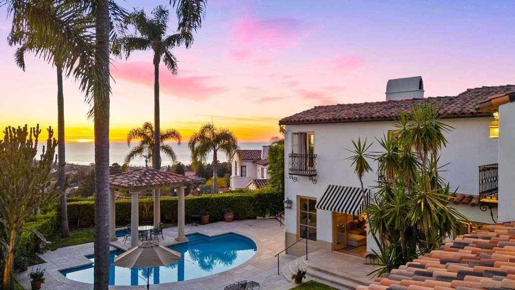 Photo of 6692 La Jolla Scenic Dr S Dr, La Jolla, CA 92037 (MLS # 250034700)