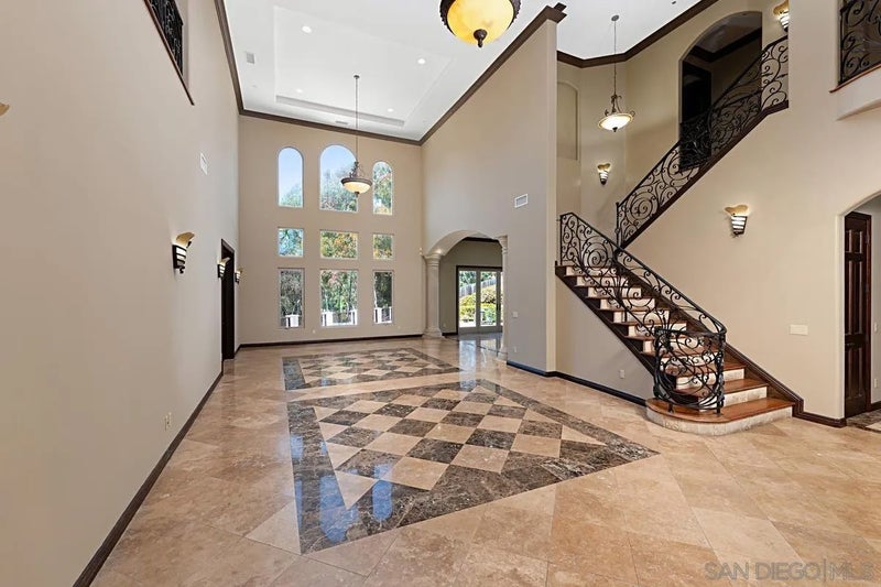 3745 Vista Pointe