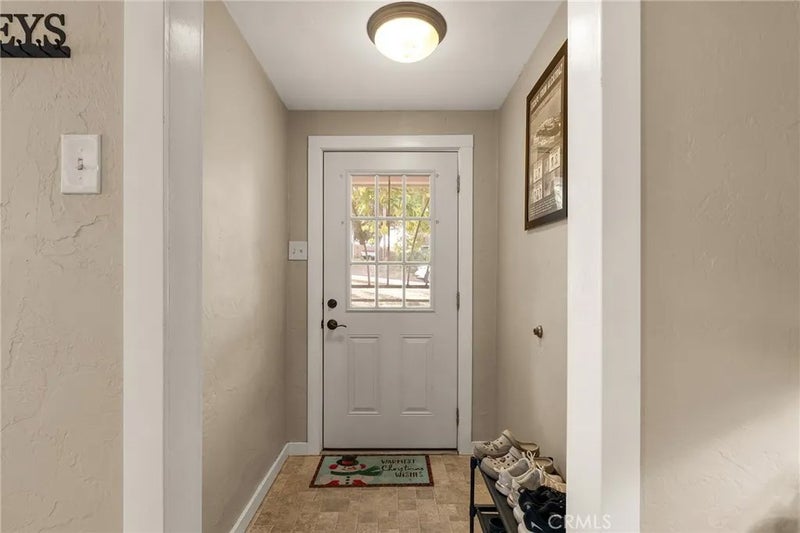 15 Oak Park Way