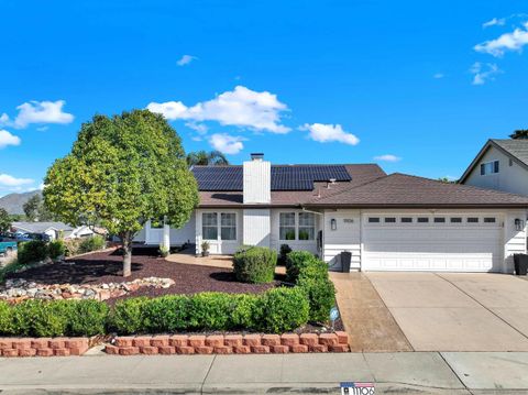 Photo of 11106 Calenda Road, San Diego, CA 92127 (MLS # 260003491)