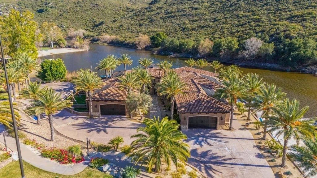 4065 Via Palo Verde Lago