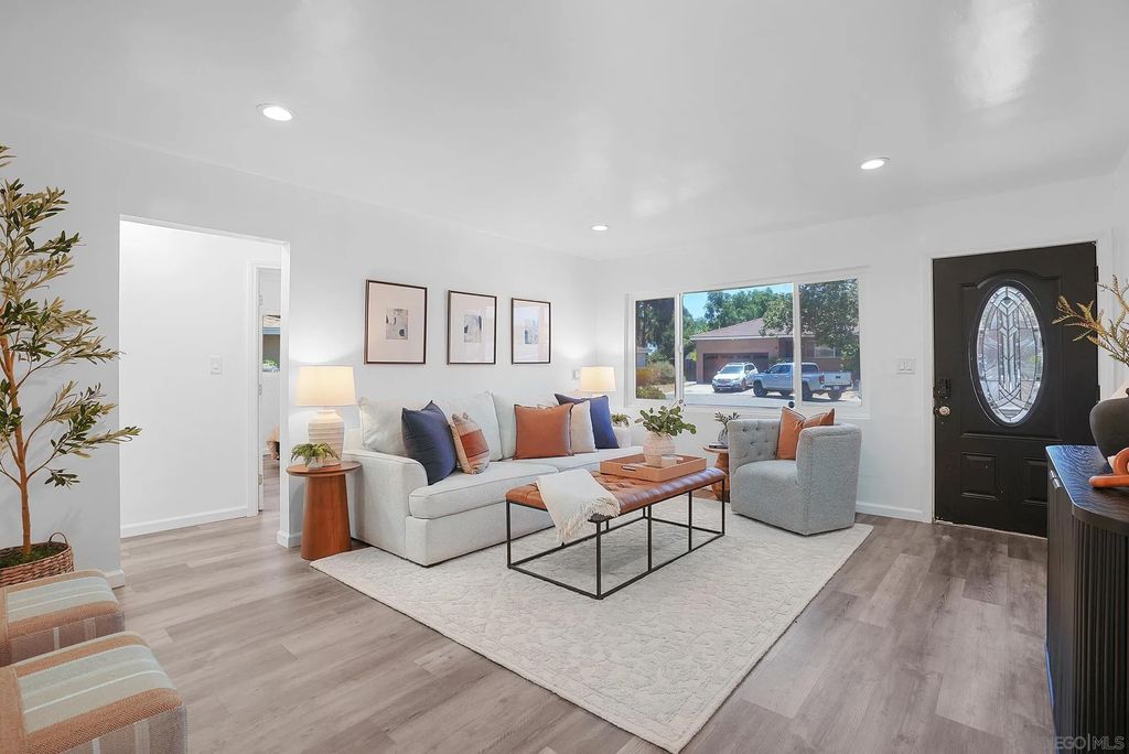 Photo of 74 Vallecitos Way, Chula Vista, CA 91910 (MLS # 260014109)