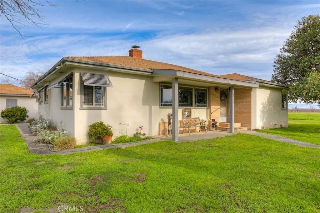 Photo of 23256 Richfield Rd, Corning, CA 96021 (MLS # SN26015984)