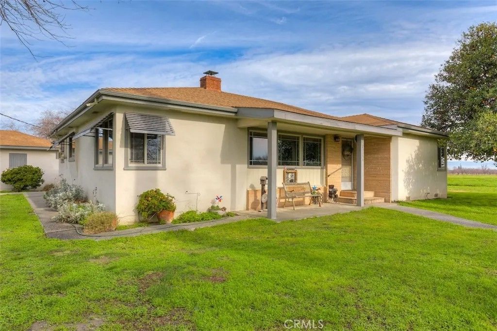 Photo of 23256 Richfield Rd, Corning, CA 96021 (MLS # SN26015984)