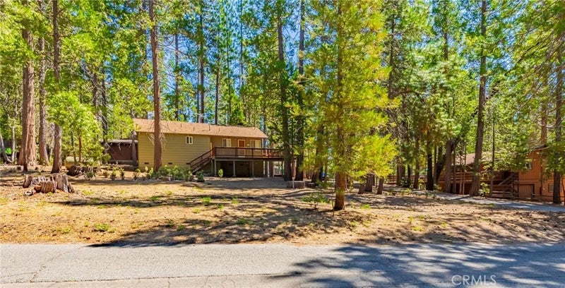 8005 Cedar