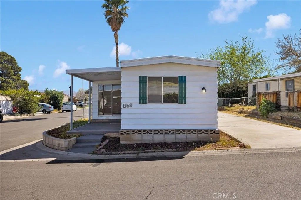 Photo of 20683 Waalew #59 Rd, Apple Valley, CA 92307 (MLS # HD26062895)