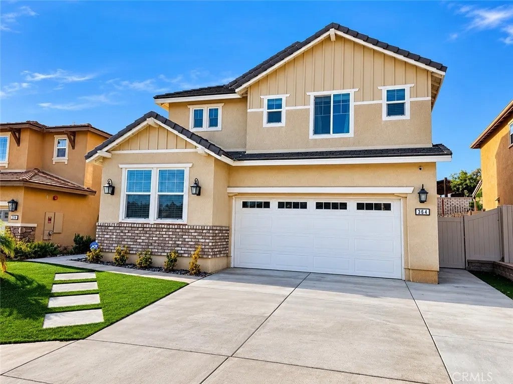 Photo of 364 Misaki WAY, Fallbrook, CA 92028 (MLS # SW26199766)