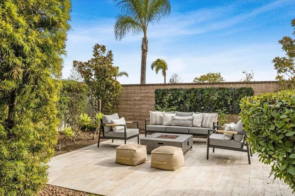 Photo of 1267 Via Lucero, Oceanside, CA 92056 (MLS # NDP2509154)