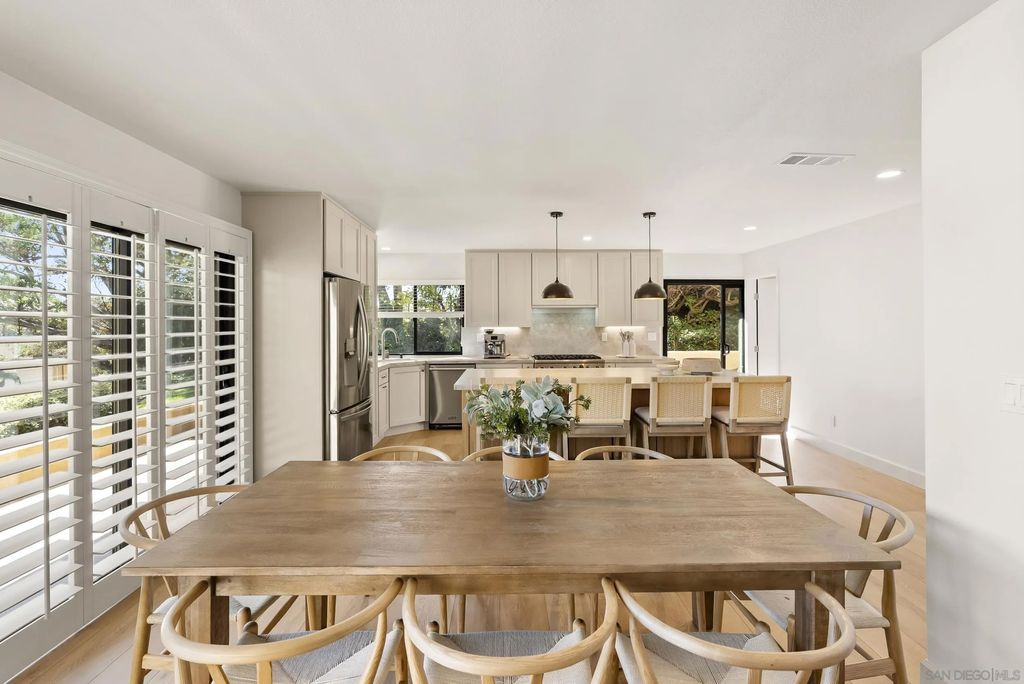 Photo of 6489 Caminito Catalan, La Jolla, CA 92037 (MLS # 250042073)