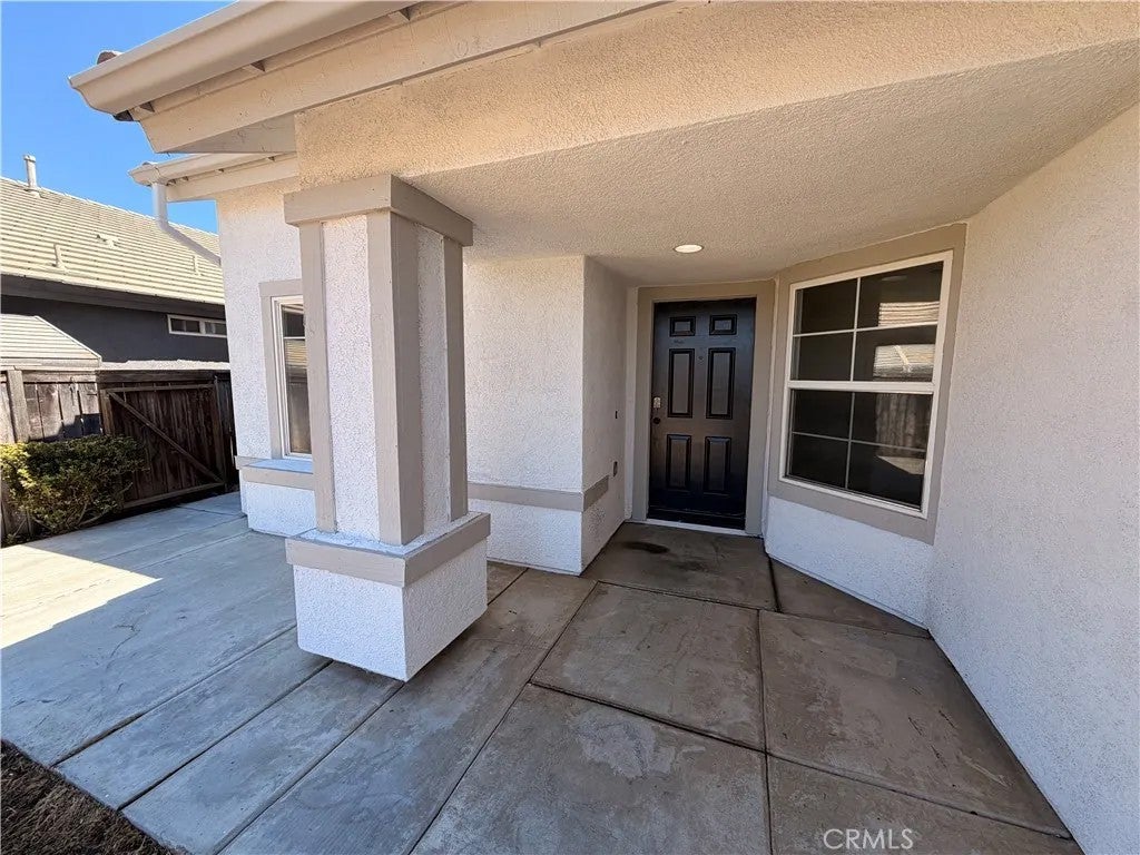 1392 Oak Haven