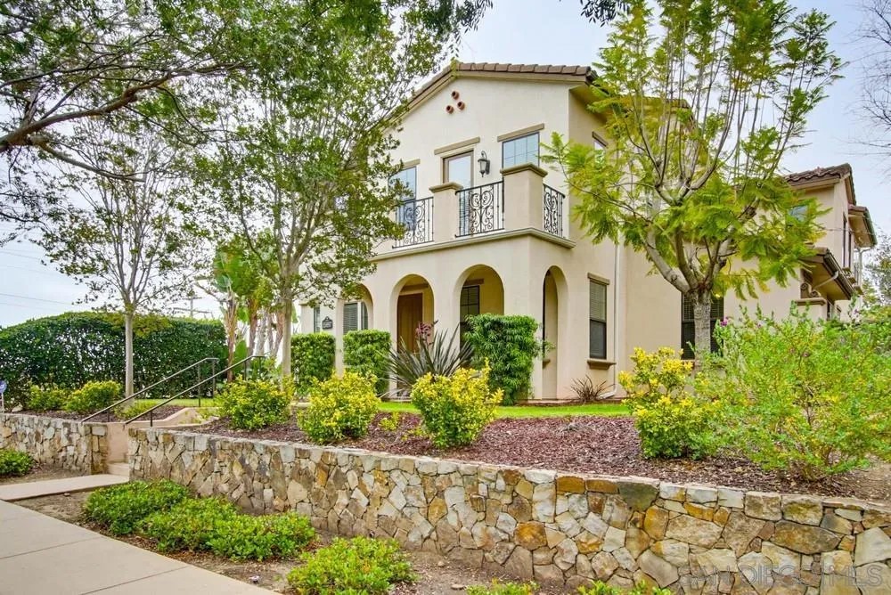 15897 PASEO DEL SUR