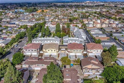 Tiny photo for 305 N Mountain View Street, Santa Ana, CA 92703 (MLS # OC25271669)