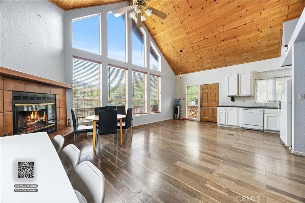 2513 Glacier Drive