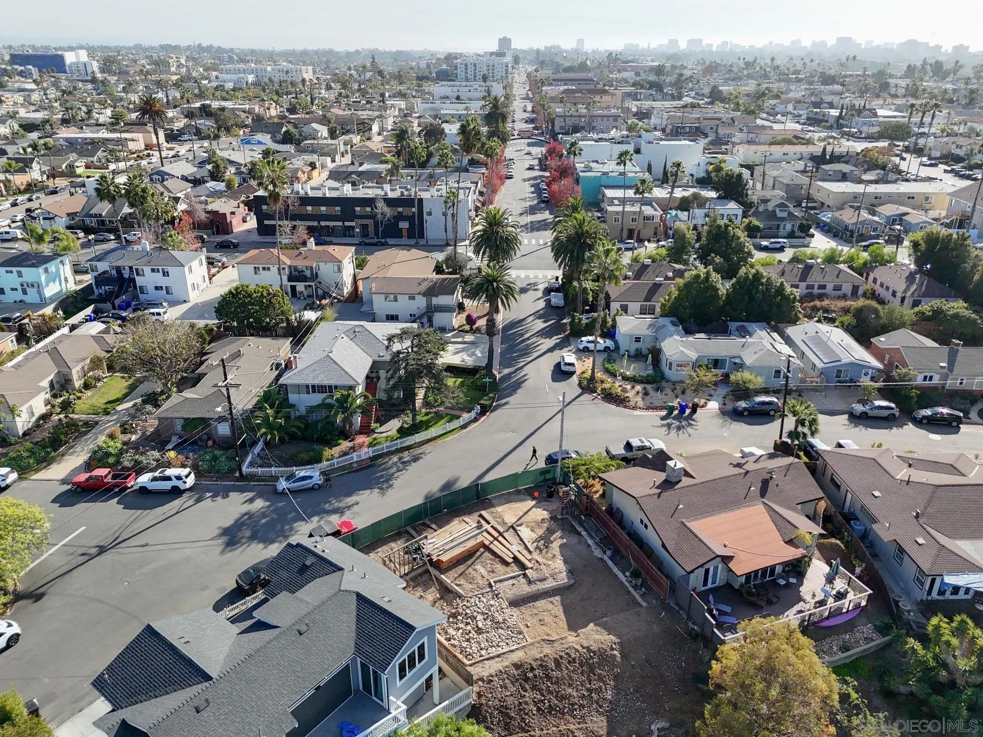 1804 Mission Cliff Dr 1840
