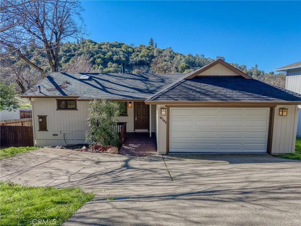 Photo of 10305 Hok Has Ha, Kelseyville, CA 95451 (MLS # LC26007300)