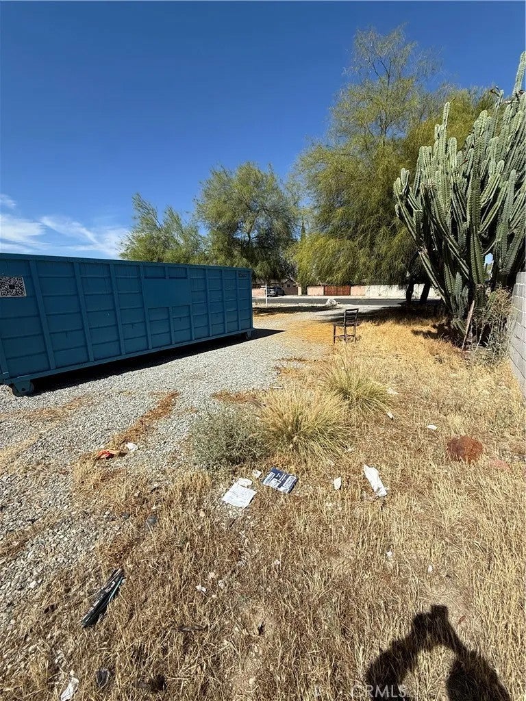 1082 S Santa Fe st
