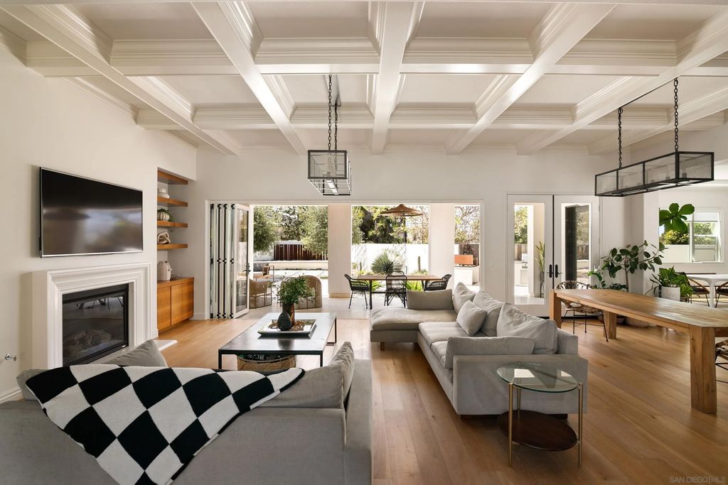 Photo of 809 Sandy Court, Encinitas, CA 92024 (MLS # 250040272)