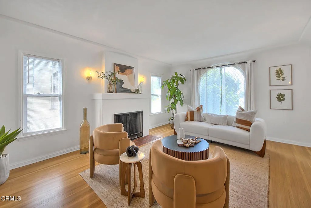 1768 E Orange Grove Boulevard