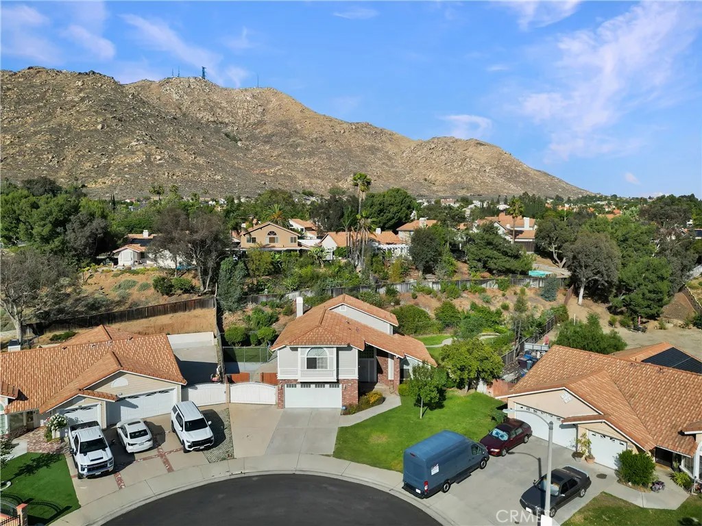 21040 Lord Murphy Court
