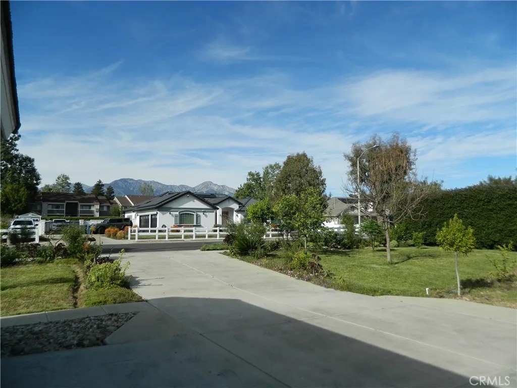 1331 W Maitland