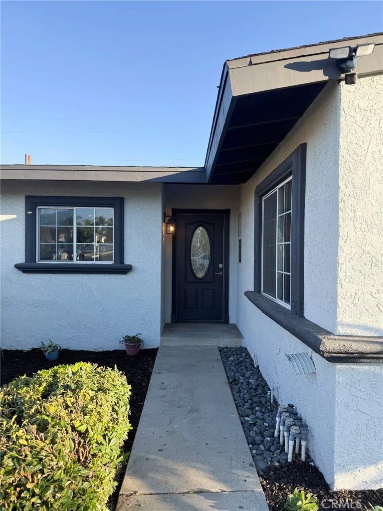 1346 E El Morado Court
