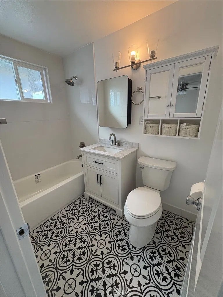12401 Dorland