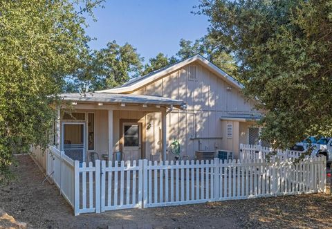3258 Pine Hills Rd Julian CA 92036