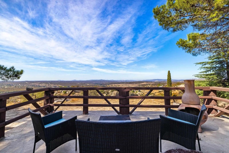 2513 Tecate Divide Road